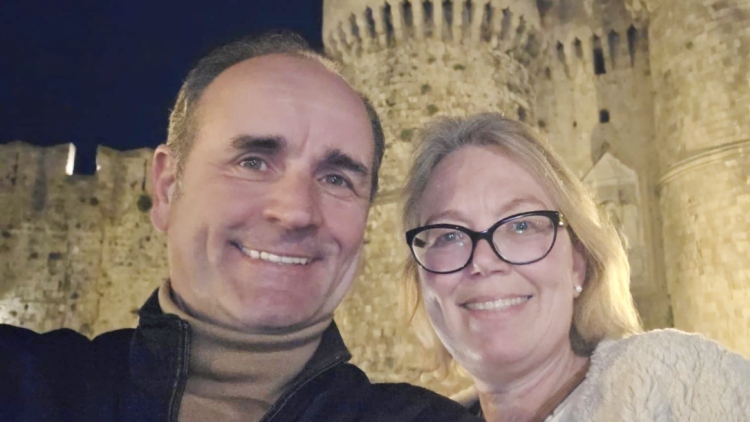 «Εχουμε κάνει το δρομολόγιο Κολονία - Ρόδος ένα… καφέ δρόμο»: Το ζευγάρι Γερμανών που λάτρεψε την Ελλάδα σαν δεύτερη πατρίδα