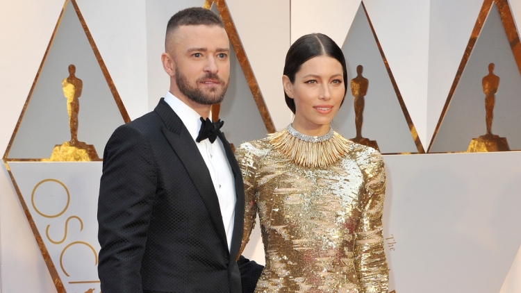 Τζέσικα Μπίελ για το βίντεο από τη σύλληψη του Τζάστιν Τίμπερλεϊκ: Τον στηρίζει, αλλά δεν είναι χαρούμενη, λέει πηγή