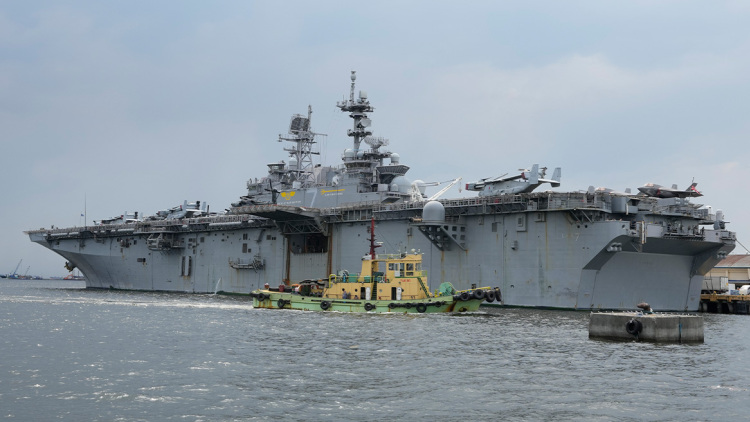 WSJ: Χιλιάδες πεζοναύτες φτάνουν στη Μέση Ανατολή την Παρασκευή, τη μέρα που λήγει το τελεσίγραφο Τραμπ στο Ιράν - Η Τεχεράνη έχει βάλει 12 νάρκες στα Στενά του Ορμούζ, λέει το CBS
