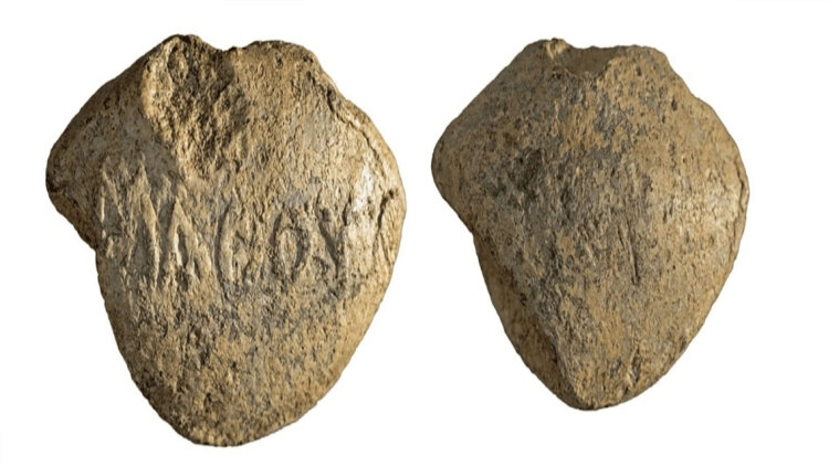 Βρέθηκε ελληνική «σφαίρα» 2.100 ετών στο Ισραήλ: Το χαραγμένο μήνυμα που μοιάζει με αρχαίο «τρολάρισμα»