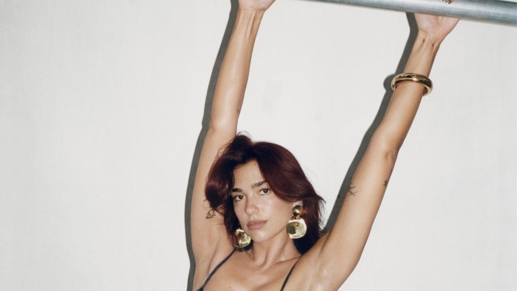 Γραμμωμένα χέρια: Οι ασκήσεις που προτείνει ο personal trainer για να τα αποκτήσουμε