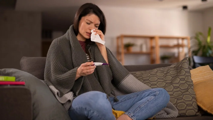 ECDC: Xαμηλός ο κίνδυνος από τη μηνιγγίτιδα στην Αγγλία – Η γρίπη υποχωρεί, ο RSV επιμένει
