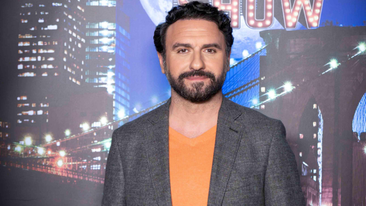 Μελέτης Ηλίας: Μου τη σπάει που η κόρη μου βγαίνει κάθε Σάββατο, θέλω να βγω και εγώ και δεν μπορώ
