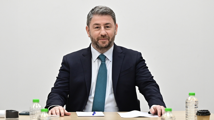 Αντίστροφη μέτρηση για το Συνέδριο του ΠΑΣΟΚ - Αυξάνονται οι φωνές που ζητούν να αποκλειστεί η συνεργασία με τη Δεξιά, η παρέμβαση Κατρίνη στη «γραμμή» Δούκα - Χριστοδουλάκη