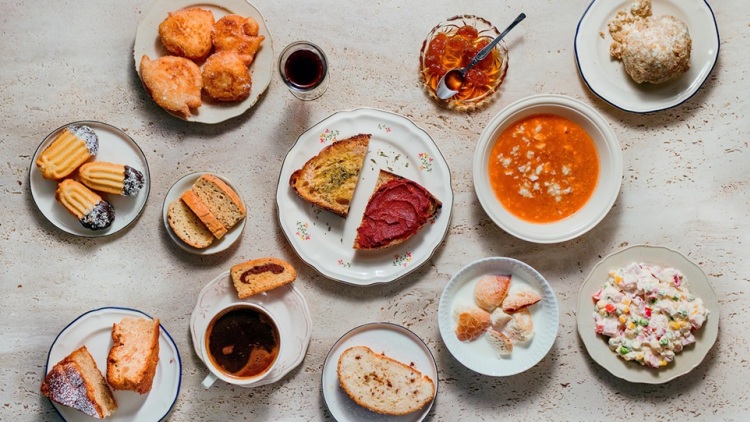 13 γεύσεις που σημάδεψαν τα παιδικά μας χρόνια