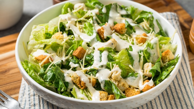 Η επιστήμη πίσω από την τέλεια Caesar Salad
