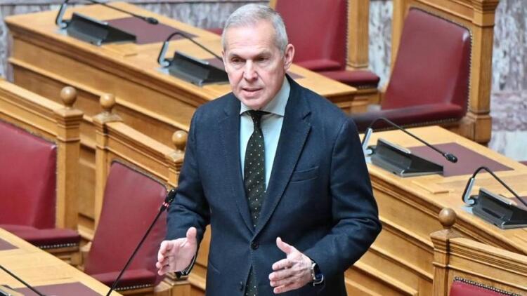 Άδειασμα Δαβάκη στον αρχηγό ΓΕΕΘΑ: Οι δηλώσεις του στην Bild δεν συνιστούν αυτοτελή διατύπωση κυβερνητικής πολιτικής