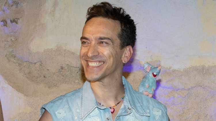 Ο Δημήτρης Σαμόλης θυμήθηκε τη συνεργασία του με την Αλίκη Βουγιουκλάκη: Με οδήγησε μακριά από τα τραύματά μου