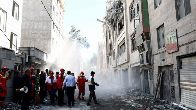 Νέα χτυπήματα του Ιράν εναντίον του Ισραήλ, απειλούν οι Φρουροί της Επανάστασης για τα Στενά του Ορμούζ