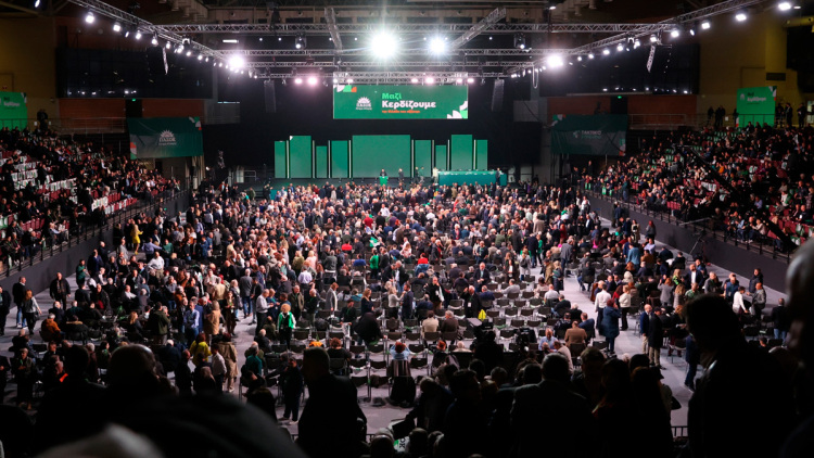 Ξεκίνησε το Συνέδριο του ΠΑΣΟΚ, δείτε live την ομιλία Ανδρουλάκη