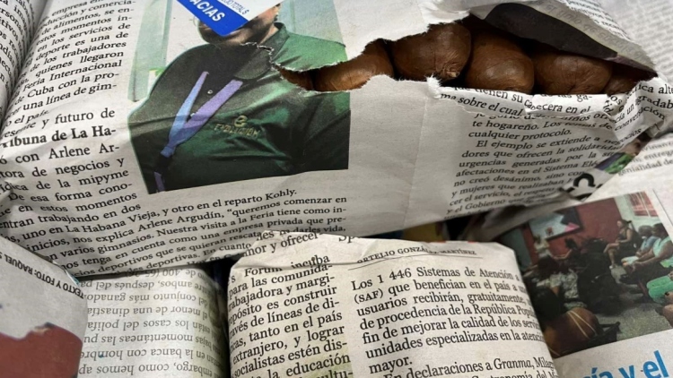 Κατασχέθηκαν πάνω από  2.800 πούρα στο «Ελευθέριος Βενιζέλος» αξίας 440.000 ευρώ, δείτε εικόνες