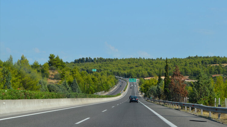 Εκρηκτικό κοκτέιλ στα δημόσια έργα: Καύσιμα και υλικά «καίνε» τους προϋπολογισμούς