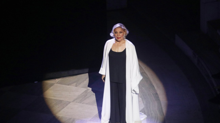 Μαρινέλλα: Ένα ανεπανάληπτο καλλιτεχνικό φαινόμενο, οι έρωτες της ζωής της και η εξομολόγηση για το πώς θέλει να τη θυμούνται