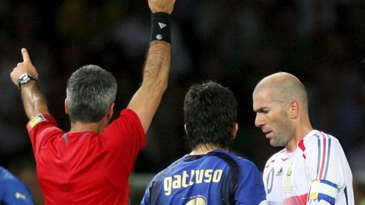 Τι είναι η «κατάρα Ζιντάν» και γιατί απασχολεί την Ιταλία