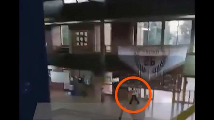 Νεκρός 13χρονος και οκτώ τραυματίες από 15χρονο που άνοιξε πυρ σε μέσα σχολείο στην Αργεντινή
