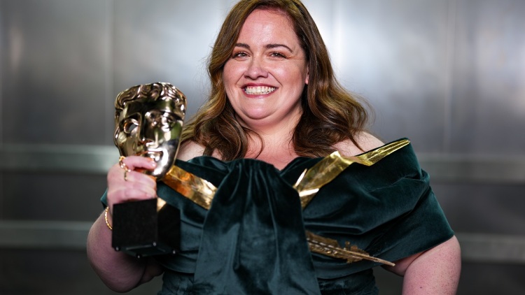 Τζέσικα Γκάνινγκ: Η πρωταγωνίστρια του «Baby Reindeer» δεν είχε ποτέ σεξουαλικές επαφές – Μέχρι το coming out