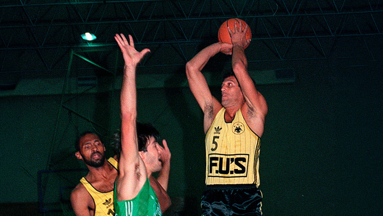 Βασίλης Γκούμας: Ένας από τους πρώτους σταρ του ελληνικού μπάσκετ