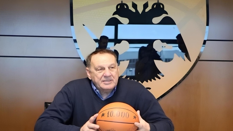 Θλίψη στο ελληνικό μπάσκετ: Πέθανε ο Βασίλης Γκούμας
