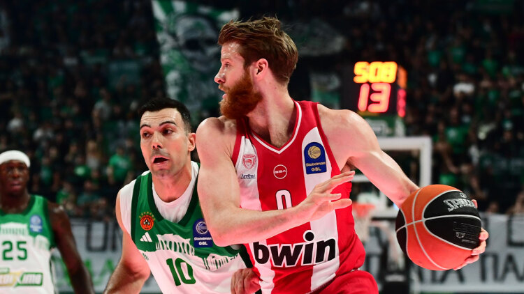 Παναθηναϊκός - Ολυμπιακός 48-60 (Γ' περίοδος): Επεισοδιακό ντέρμπι με σταθερό ερυθρόλευκο προβάδισμα, live το ντέρμπι αιωνίων