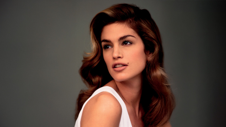 Σίντι Κρόφορντ, το supermodel που άλλαξε τη μόδα