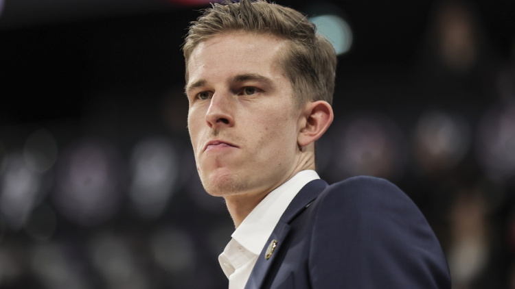 Παρί: Ο Τζούλιους Τόμας έγινε ο νεότερος προπονητής που κερδίζει παιχνίδι στη Euroleague