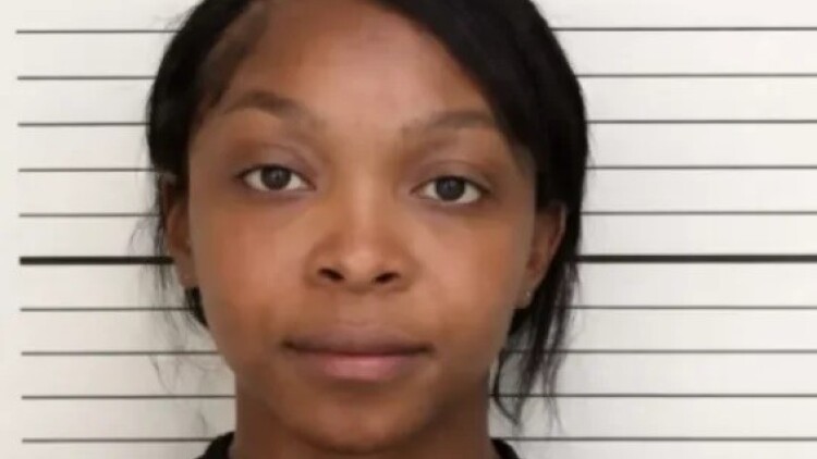 Το «χαστούκι» του 1 δολαρίου: Η δικαστική δικαίωση της Alexia Moore και η σκοτεινή παγίδα του «γεννημένου ζωντανού» στην Αμερική των αμβλώσεων