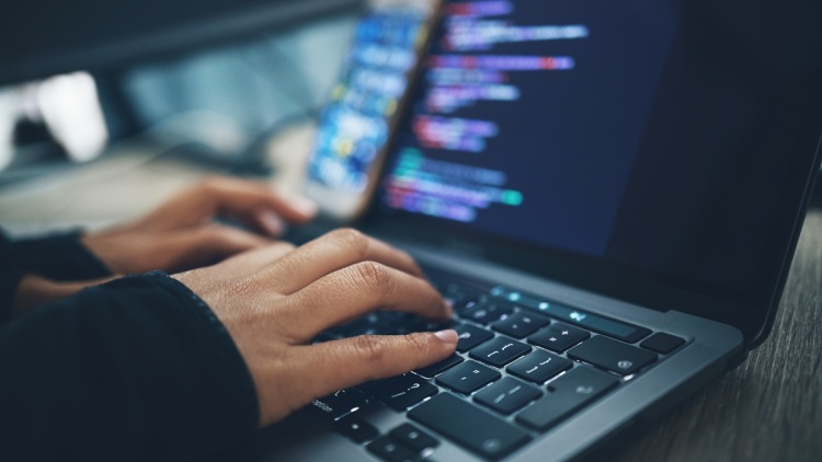 Χάκερ που συνδέονται με τη Βόρεια Κορέα στοχοποίησαν λογισμικό χιλιάδων αμερικανικών εταιρειών με πιθανό στόχο κρυπτονομίσματα