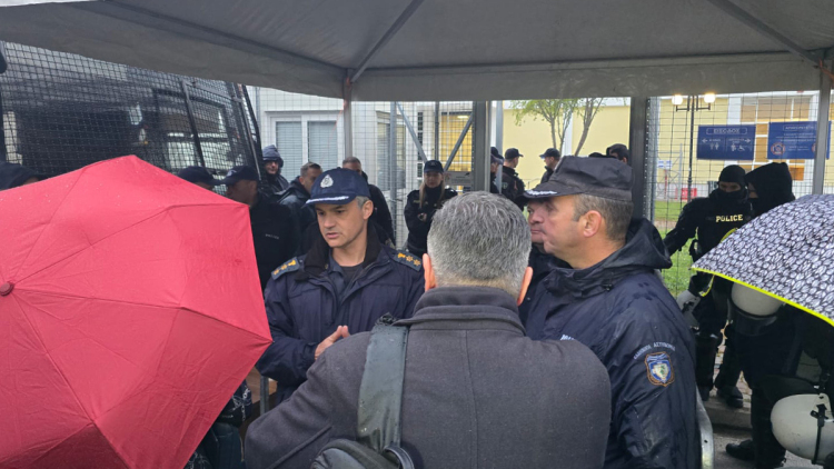 Ξεκινά ξανά η δίκη για τα Τέμπη με αλλαγές στην αίθουσα και δρακόντεια μέτρα ασφαλείας, live όλες οι εξελίξεις
