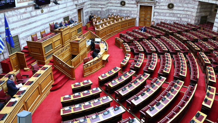 ΟΠΕΚΕΠΕ: Οι λεπτομέρειες της δεύτερης δικογραφίας για τους 11+2 κρίνουν άρσεις ασυλίας και ανασχηματισμό