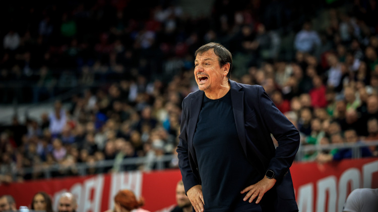 Εργκίν Αταμάν: «Υπάρχει σίγουρα μεγάλη απογοήτευση αλλά χάσαμε 23 τρίποντα»
