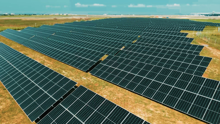 Στο Αεροδρόμιο Θεσσαλονίκης «Μακεδονία» το πρώτο  φωτοβολταϊκό πάρκο σε περιφερειακό αεροδρόμιο στην Ελλάδα