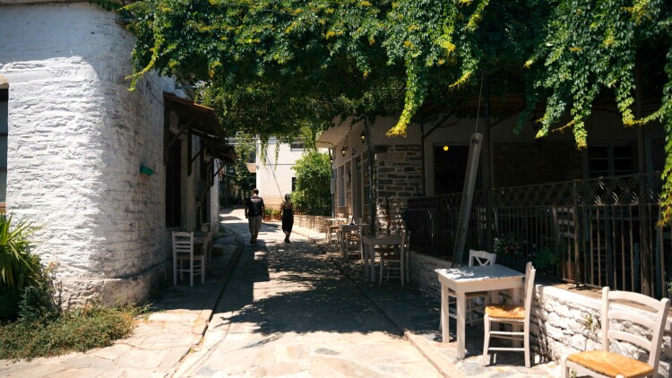 Σαββατοκύριακο στο χωριό του Πηλίου με το παλαιότερο καφενείο της Ελλάδας