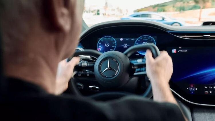 Ιδού το επαναστατικό τιμόνι που αλλάζει τα αυτοκίνητα
