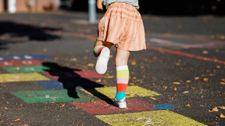 Σεξουαλική παρενόχληση παιδιών σε εξωσχολικές δραστηριότητες: Ο δήμαρχος του Παρισιού ανακοινώνει σχέδιο