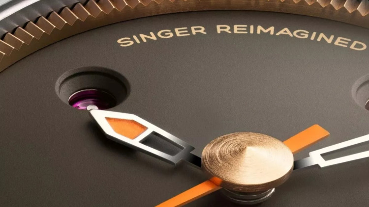 H Singer περνά και στα ρολόγια