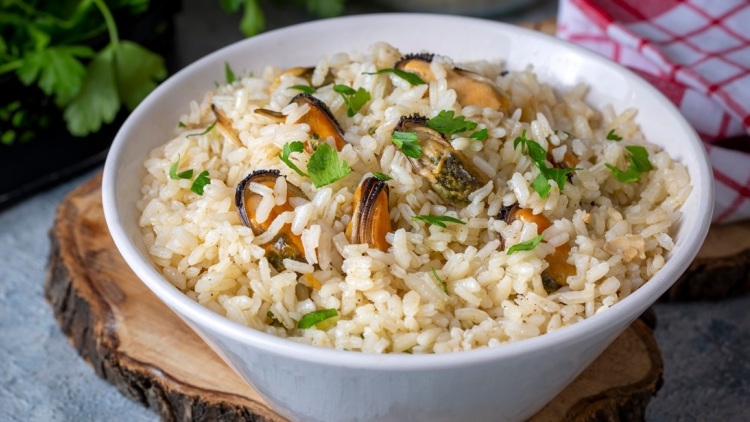 Η επιστήμη πίσω από το τέλειο μυδοπίλαφο