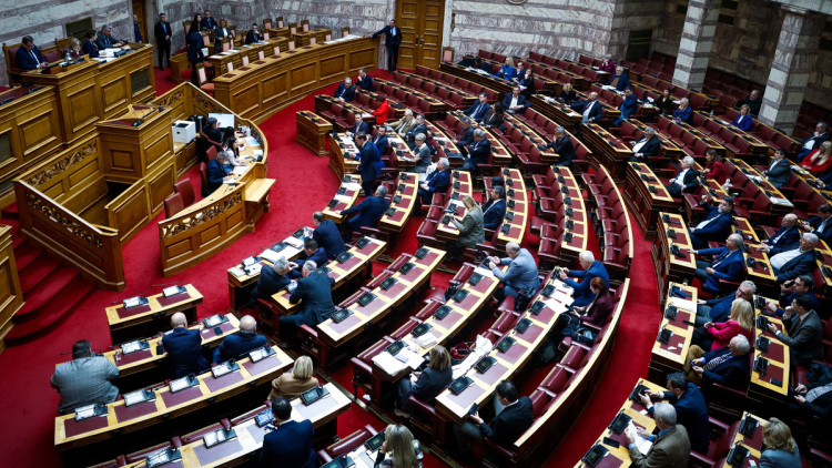 Ομόφωνα υπέρ της άρσης ασυλίας των 11 βουλευτών της ΝΔ για τον ΟΠΕΚΕΠΕ εισηγείται η επιτροπή δεοντολογίας, τι υποστήριξαν για τις υποθέσεις τους