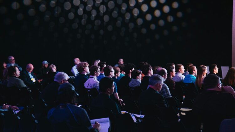 Η Αθήνα στο επίκεντρο των διεθνών συνεδρίων και εκδηλώσεων