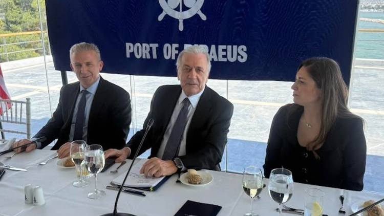 Ο Αβραμόπουλος στο Propeller Club: Υπάρχει ανάγκη σύγκλισης κράτους-ναυτιλίας (pics)