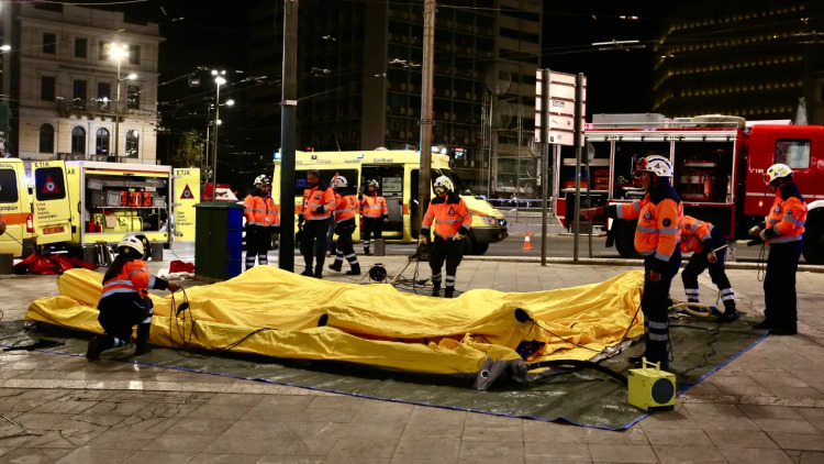 Εκτροχιασμός τρένου με 52 τραυματίες στο μετρό Ομόνοιας – Δείτε βίντεο από την άσκηση ετοιμότητας του ΕΚΑΒ
