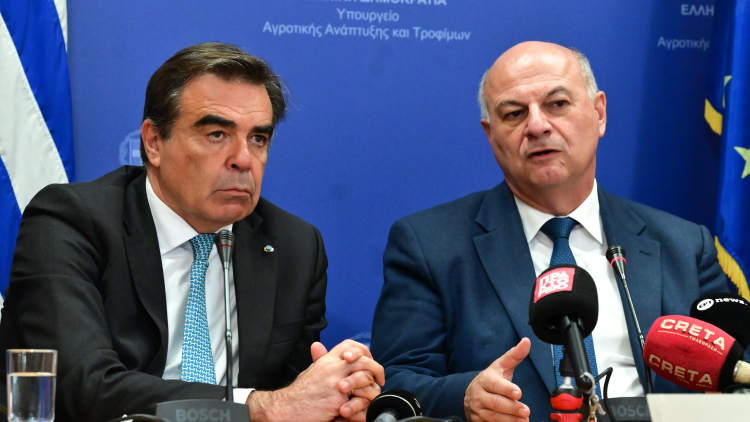 Live η τελετή παράδοσης και παραλαβής του υπουργείου Αγροτικής Ανάπτυξης - Σχοινάς: Στόχος μας η συνολική αναδιάταξη του πρωτογενούς τομέα
