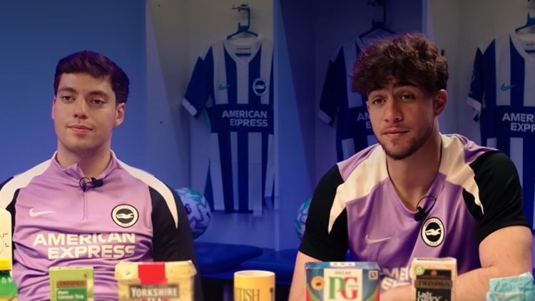 Οι Τζίμας και Κωστούλας πήραν… βρετανικό διαβατήριο 