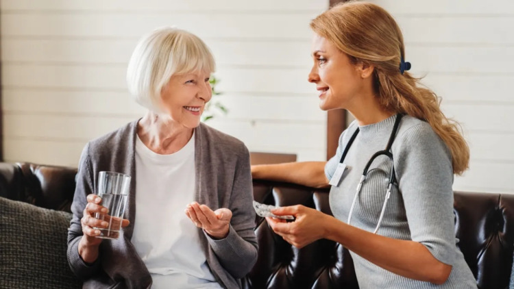 Βιταμίνη D: Μειώνει έως 50% τον κίνδυνο άνοιας – Τι δείχνει νέα μελέτη
