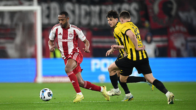 Ολυμπιακός - ΑΕΚ 0-1 (Ημίχρονο): Προβάδισμα νίκης για την Ένωση, live ο αγώνας στο Καραϊσκάκη 