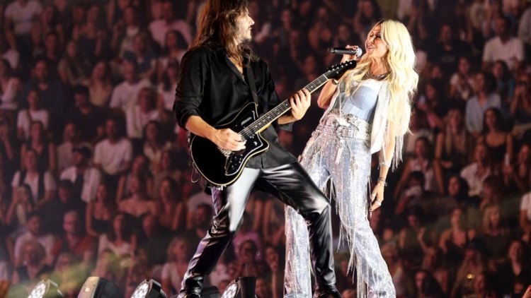 Ο κιθαρίστας Κάρλος Πέρεζ ανακοίνωσε το τέλος της συνεργασίας του με την Άννα Βίσση ύστερα από 11 χρόνια