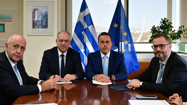 Ενεργειακό κόστος: «Χρυσή τομή» με πακέτο 100 εκατ. για τη βιομηχανία και 200 εκατ. για επενδύσεις