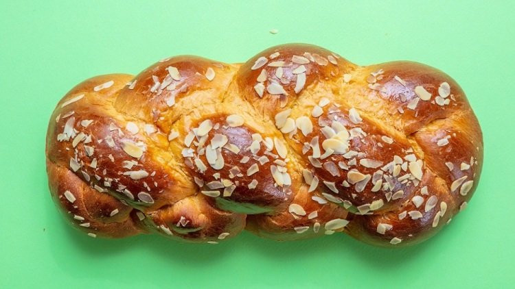 Η επιστήμη πίσω από το τέλειο πολίτικο τσουρέκι