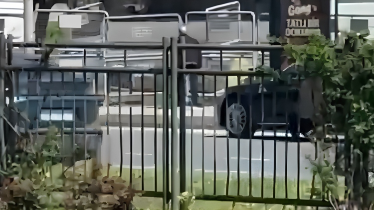 Δείτε βίντεο: Η στιγμή των πυροβολισμών στο ισραηλινό προξενείο στην Κωνσταντινούπολη
