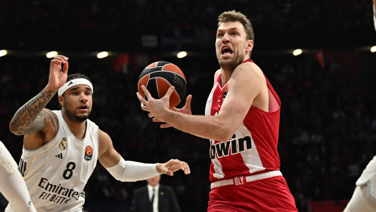 Ολυμπιακός - Ρεάλ Μαδρίτης 12-2 (Α' περίοδος): Φοβερό ξεκίνημα για τους Πειραιώτες, live ο αγώνας στο ΣΕΦ 