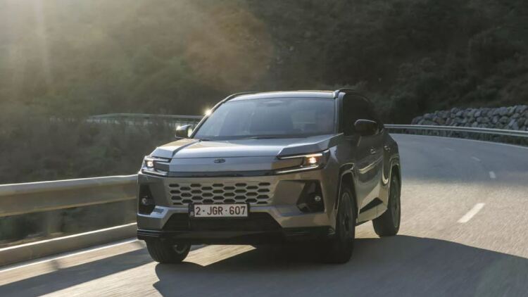 Οδηγούμε το νέο Toyota RAV4 - Πόσο κοστίζει στην Ελλάδα;
